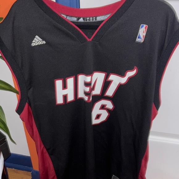 Lebron James Heat Jersey - Picture 1 of 2
